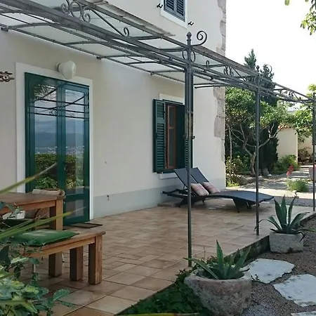 Semesterbostad Callesol Šilo